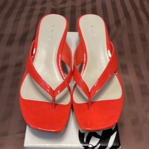 NWT. Nine West Orange Thong Wedge Sandals. Size 7.5M. Never Worn